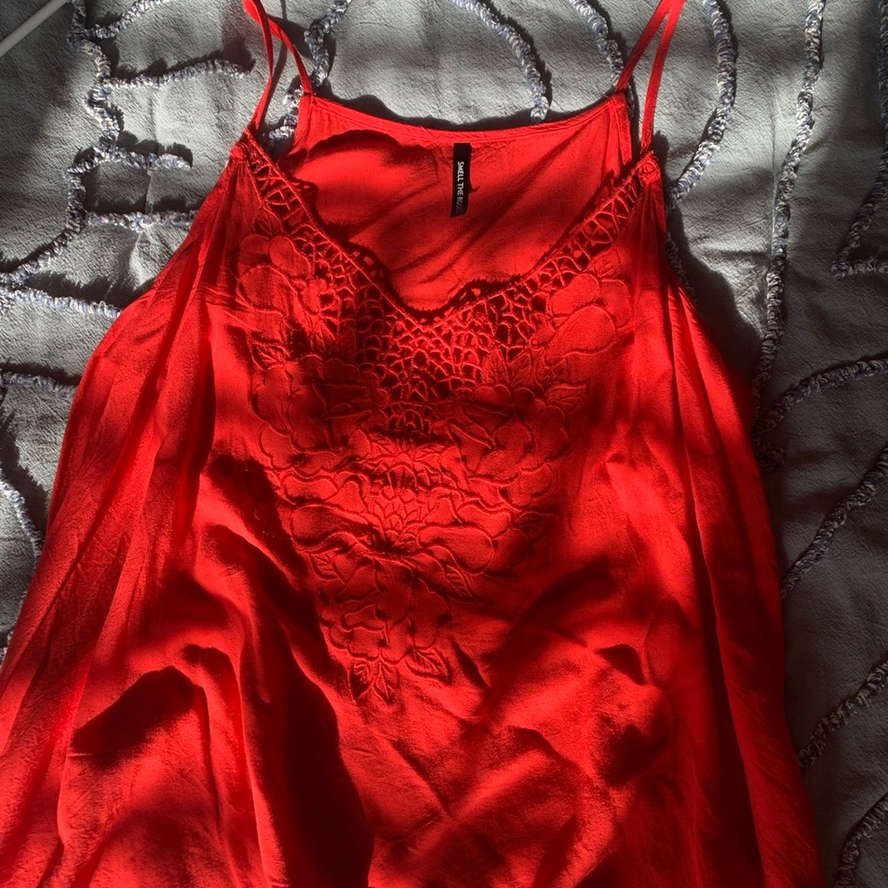 Smell the Roses Red Top